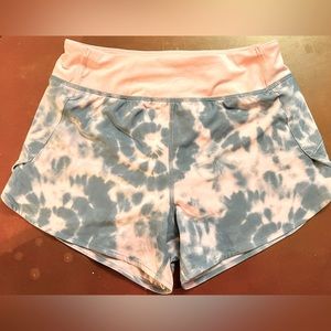 Athleta girl run the world 3” short